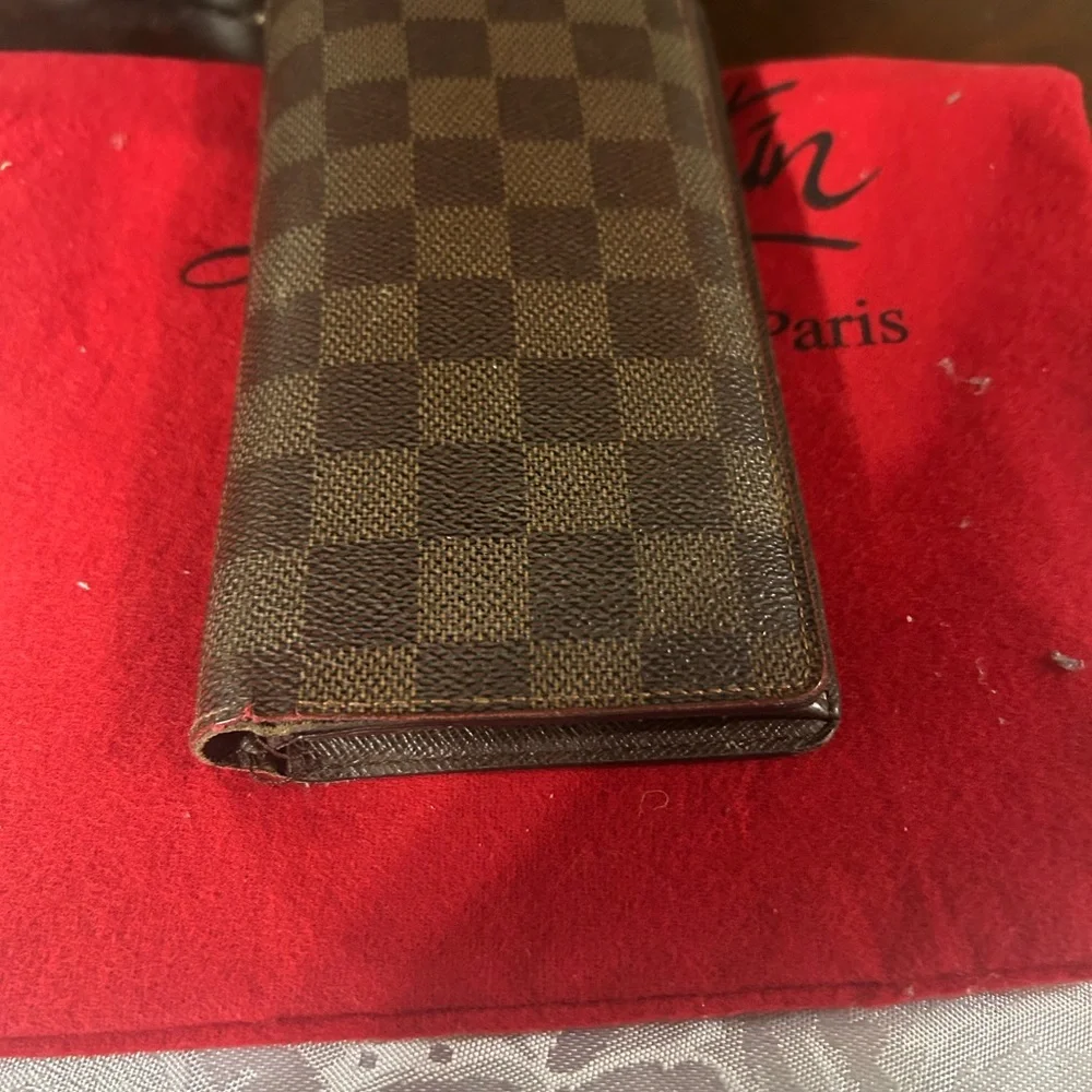 Louis Vuitton Brown Checkered Wallet - Picture 5 of 6